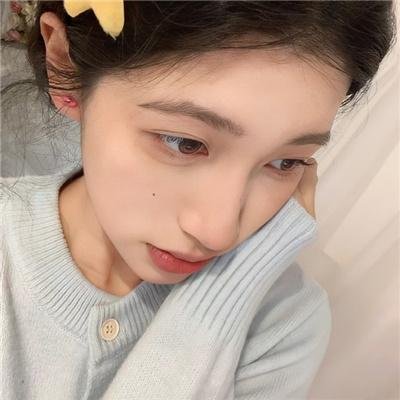 他夏天住在楼下